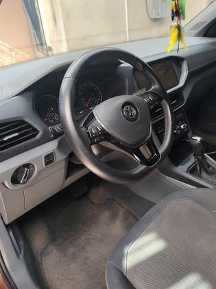 VOLKSWAGEN T-CROSS 1.0 200 TSI TOTAL FLEX AUTOMÁTICO